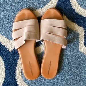 Treasure & Bond Slide Sandals